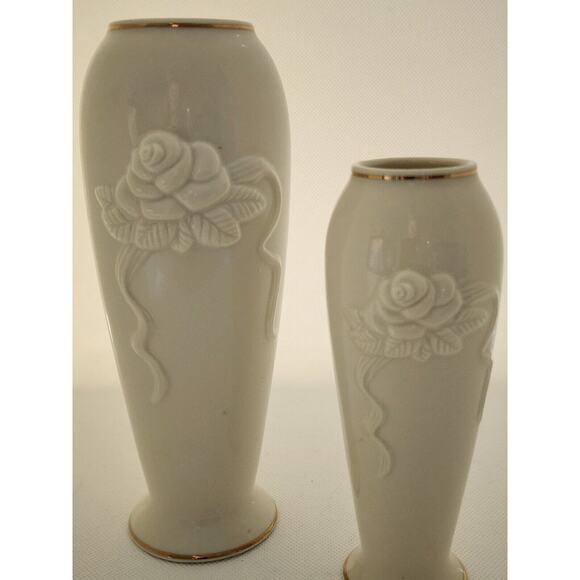 Vase-Lenox-Cream-Gold Trim-Embossed-Classic-Set of 2-Small and Medium - Picture 2 of 8